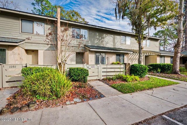 7701 BAYMEADOWS Circle W 1093, Jacksonville, FL 32256