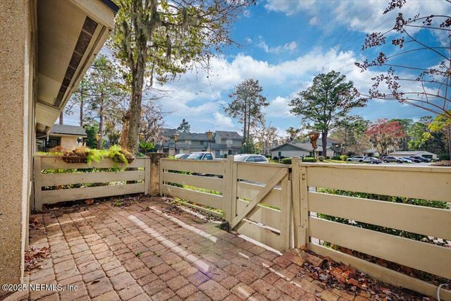 7701 BAYMEADOWS Circle W 1093, Jacksonville, FL 32256