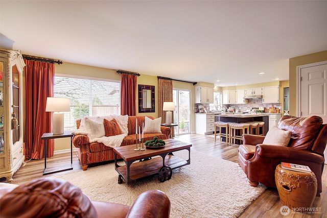 27921 227th Court SE, Maple Valley, WA 98038