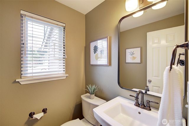 27921 227th Court SE, Maple Valley, WA 98038