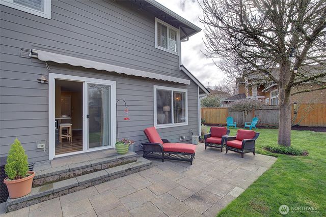 27921 227th Court SE, Maple Valley, WA 98038