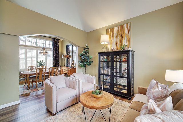 27921 227th Court SE, Maple Valley, WA 98038