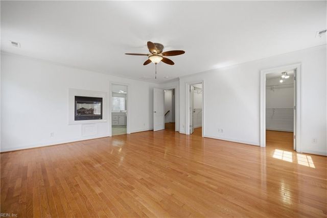 1417 Kemp Bridge LN, Chesapeake, VA 23320