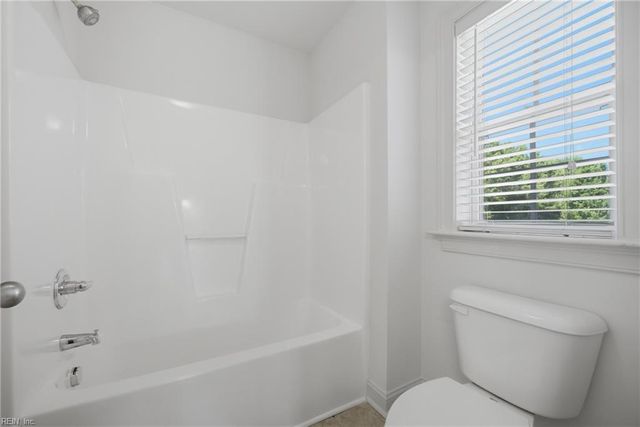 1417 Kemp Bridge LN, Chesapeake, VA 23320