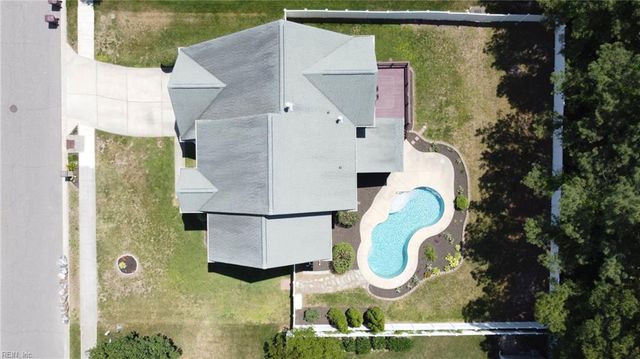 1417 Kemp Bridge LN, Chesapeake, VA 23320