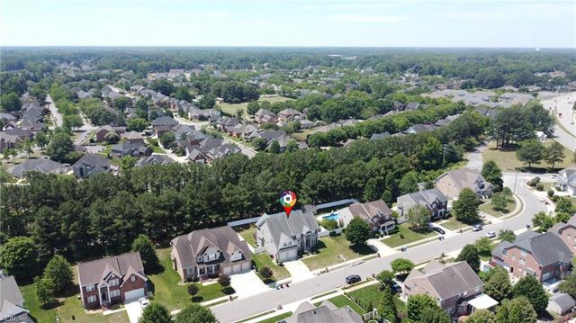 1417 Kemp Bridge LN, Chesapeake, VA 23320