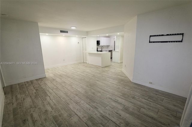 10755 SW 108th Ave 105, Miami, FL 33176
