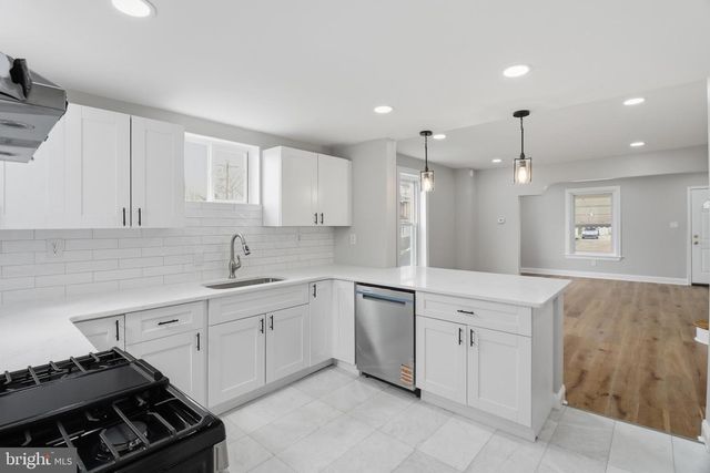 825 AUBREY AVE, Ardmore, PA 19003