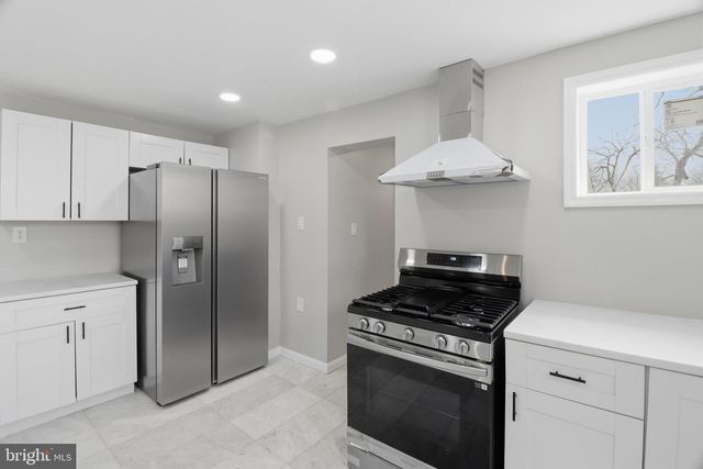 825 AUBREY AVE, Ardmore, PA 19003