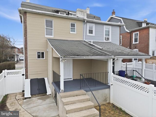 825 AUBREY AVE, Ardmore, PA 19003