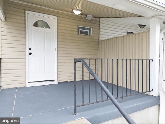 825 AUBREY AVE, Ardmore, PA 19003