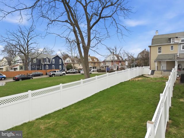 825 AUBREY AVE, Ardmore, PA 19003