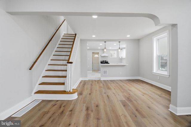 825 AUBREY AVE, Ardmore, PA 19003