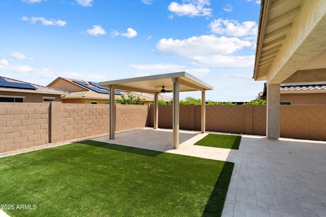 21248 W HILLCREST Boulevard, Buckeye, AZ 85396