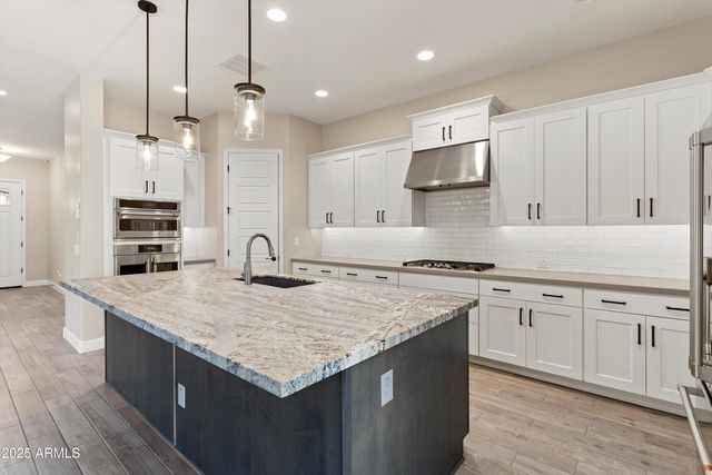 21248 W HILLCREST Boulevard, Buckeye, AZ 85396