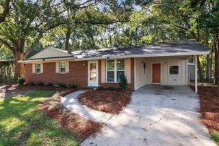 2113 Melanie Drive, Tallahassee, FL 32304