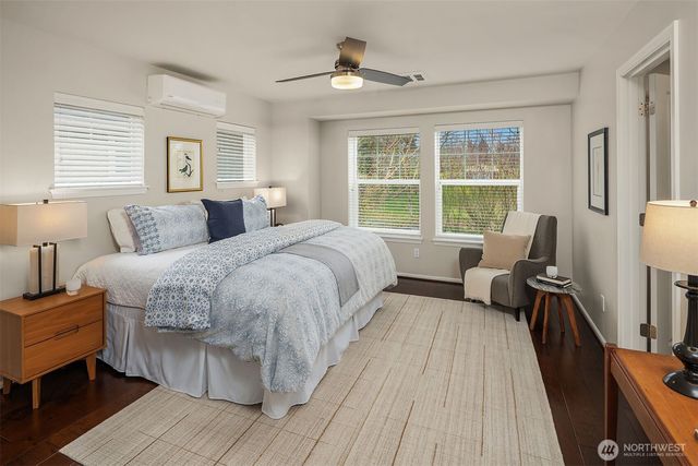 6908 31st Avenue SW, Seattle, WA 98126