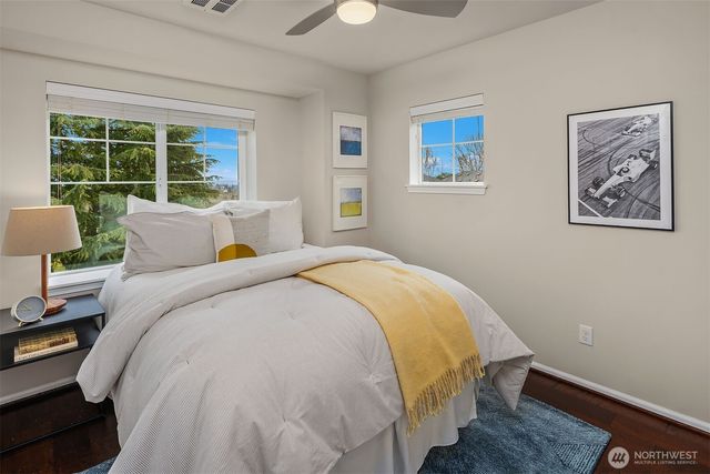 6908 31st Avenue SW, Seattle, WA 98126