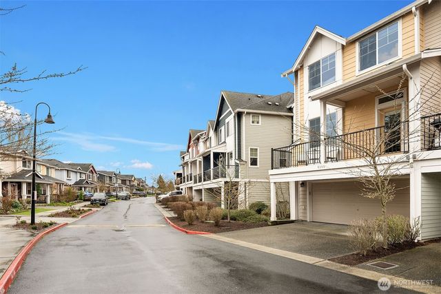 6908 31st Avenue SW, Seattle, WA 98126