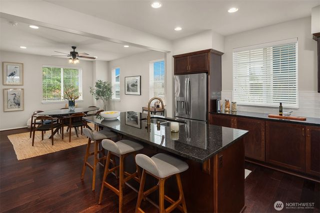 6908 31st Avenue SW, Seattle, WA 98126