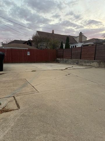 2659 N Merrimac Avenue, Chicago, IL 60639