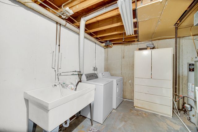 613 Shaw Court, Schaumburg, IL 60194