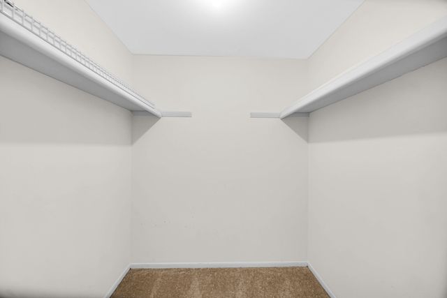 613 Shaw Court, Schaumburg, IL 60194