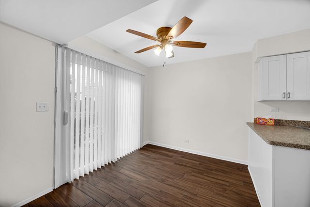 613 Shaw Court, Schaumburg, IL 60194