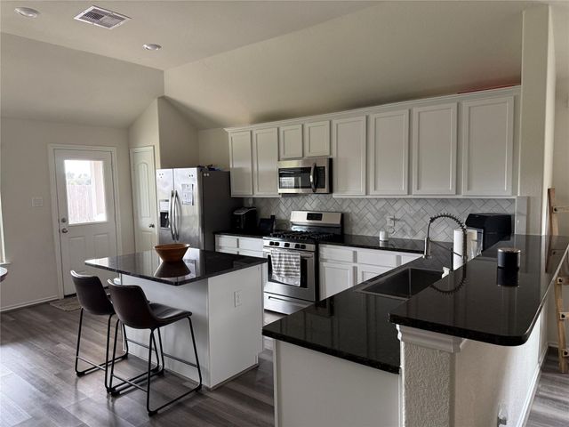 3111 Zachary Bay Lane, Dickinson, TX 77539