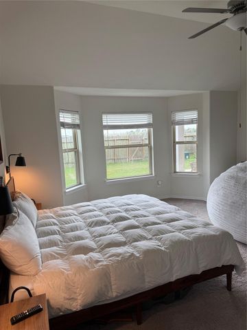 3111 Zachary Bay Lane, Dickinson, TX 77539