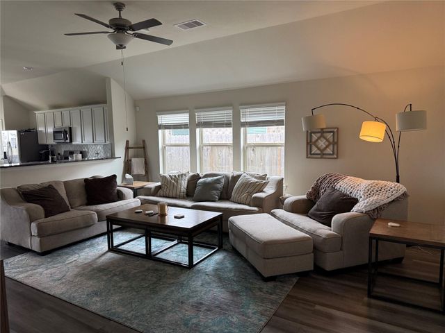 3111 Zachary Bay Lane, Dickinson, TX 77539