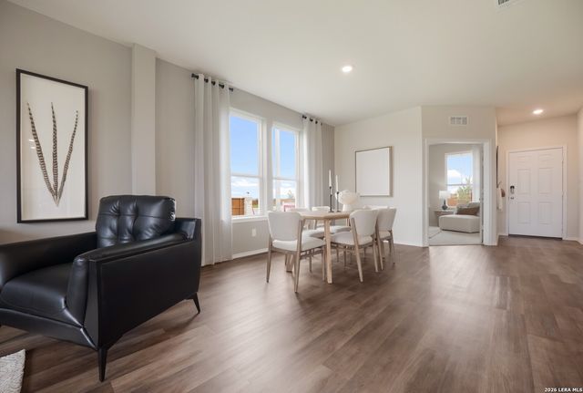 455 White Heron Way, Marion, TX 78124