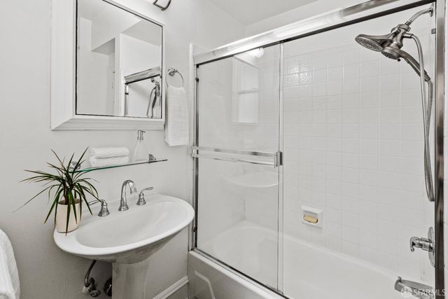 106 Valley Street, San Francisco, CA 94131