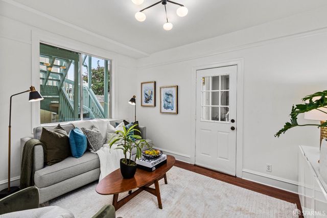 106 Valley Street, San Francisco, CA 94131