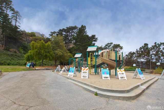 106 Valley Street, San Francisco, CA 94131