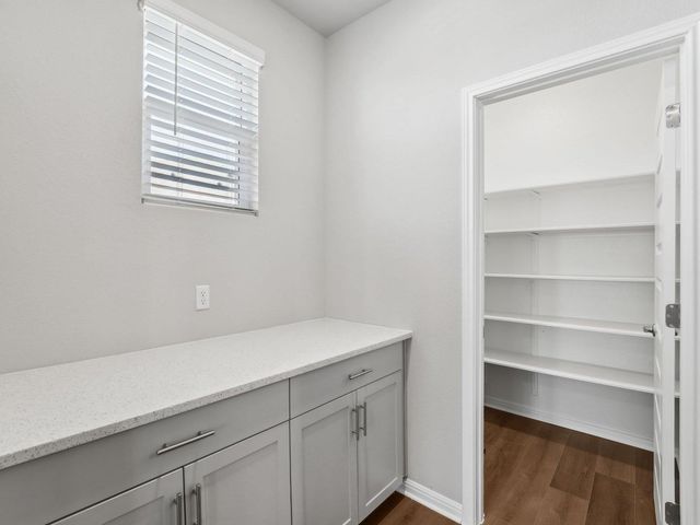 204 Cathedral Mountain DR, Dripping Springs, TX 78620