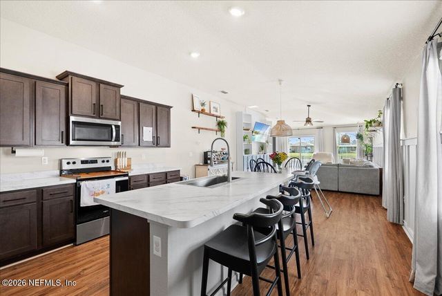 6111 BUCKING BRONCO Drive, Jacksonville, FL 32234