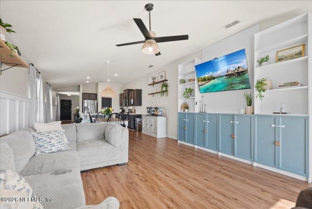 6111 BUCKING BRONCO Drive, Jacksonville, FL 32234