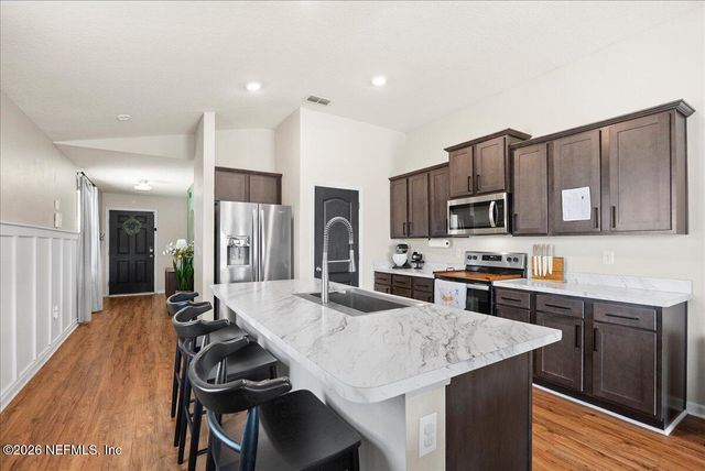 6111 BUCKING BRONCO Drive, Jacksonville, FL 32234