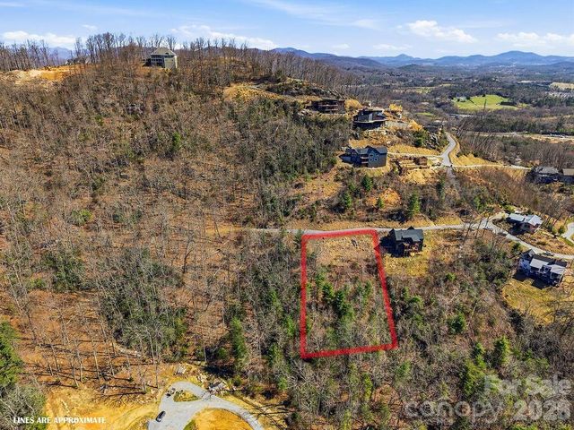 367 Curtain Bluff, Hendersonville, NC 28791
