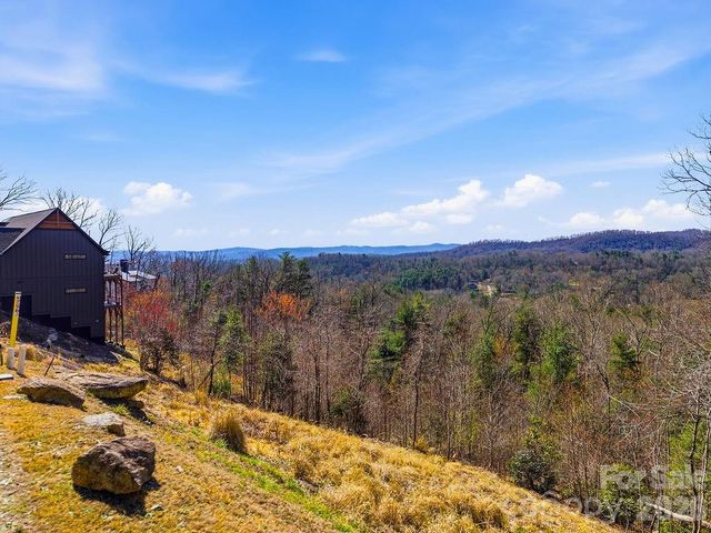 367 Curtain Bluff, Hendersonville, NC 28791