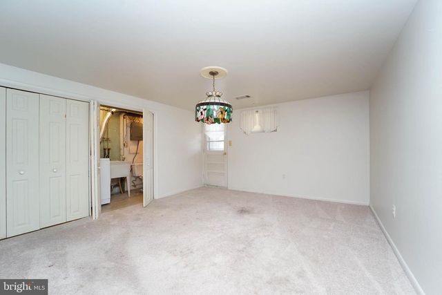 1107 REGINA DR, Baltimore, MD 21227
