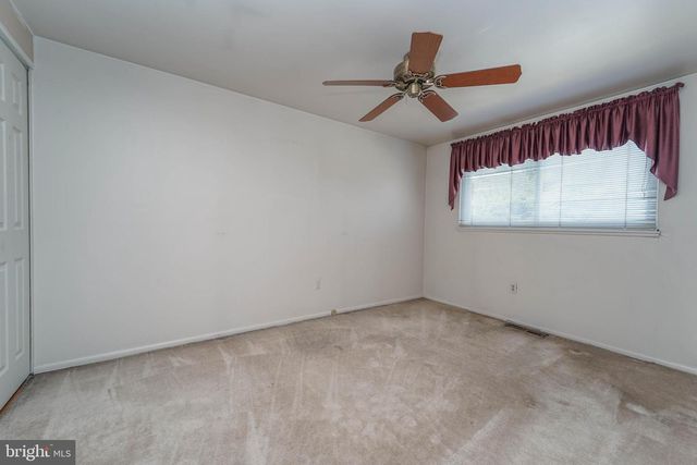 1107 REGINA DR, Baltimore, MD 21227