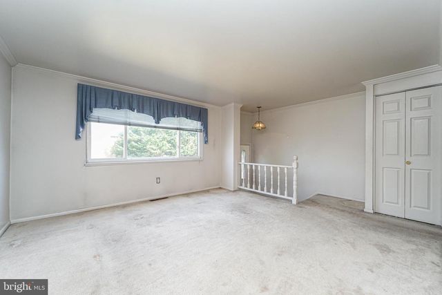 1107 REGINA DR, Baltimore, MD 21227