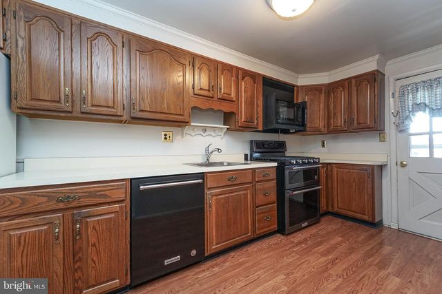 1107 REGINA DR, Baltimore, MD 21227