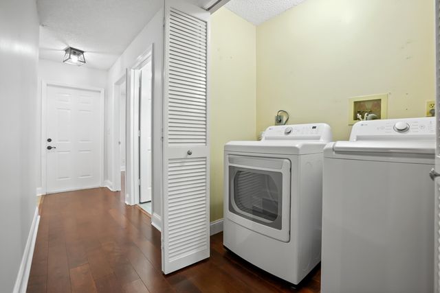 6215 SE Georgetown Place, Hobe Sound, FL 33455