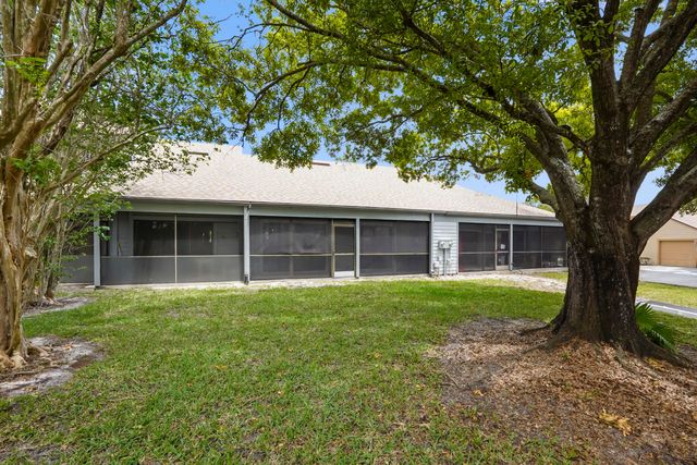 6215 SE Georgetown Place, Hobe Sound, FL 33455