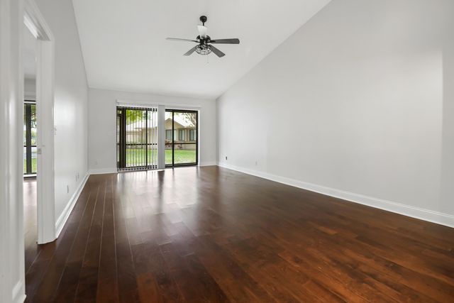 6215 SE Georgetown Place, Hobe Sound, FL 33455