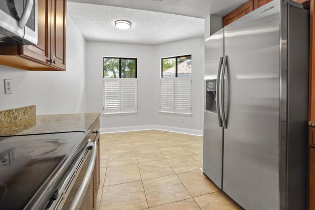 6215 SE Georgetown Place, Hobe Sound, FL 33455