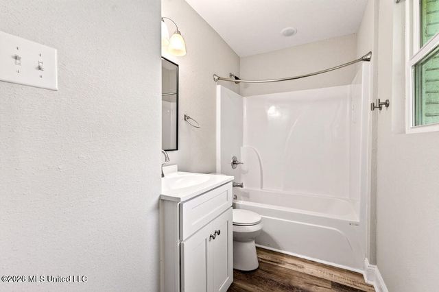 2154 Floyd Drive, Biloxi, MS 39531